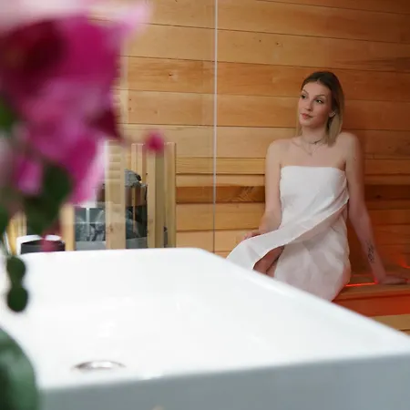 Becs Panzio Bed & Breakfast 4*