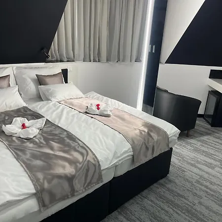 Becs Panzio 4*