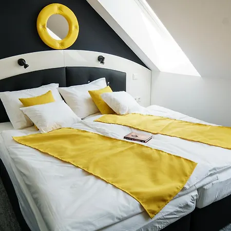 Becs Panzio Bed & Breakfast 4*