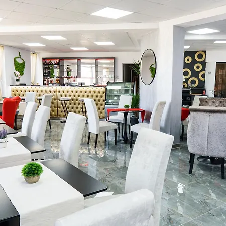 Becs Panzio Bed and Breakfast Lenti