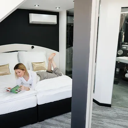 Becs Panzio Bed & Breakfast 4*