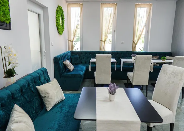 Becs Panzio לנטי